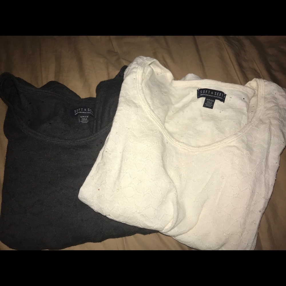 2 Long sleeve American eagle shirts